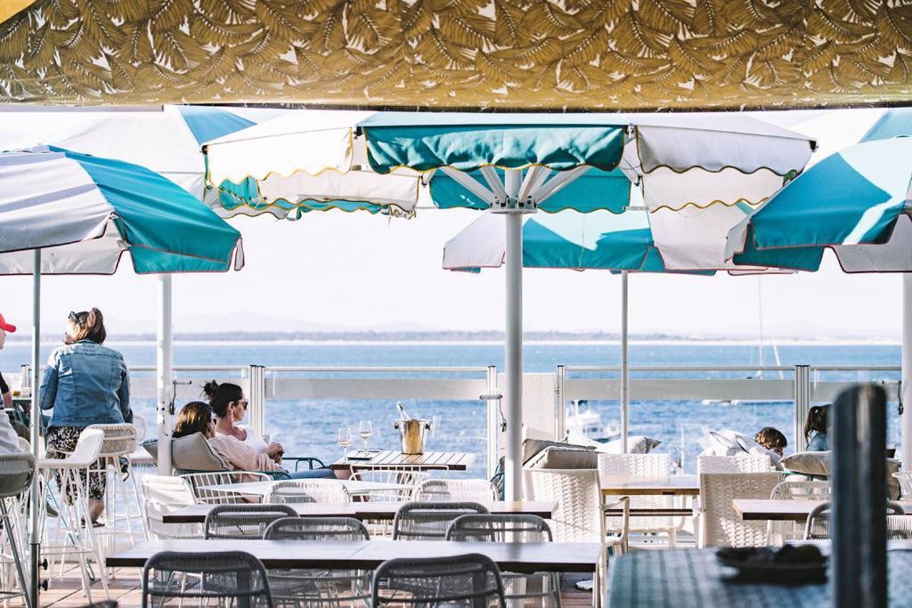 Stay At Shoal Bay Country Club Exterior photo